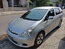 2004 Toyota Wish 1.8 ZNE10 MPV