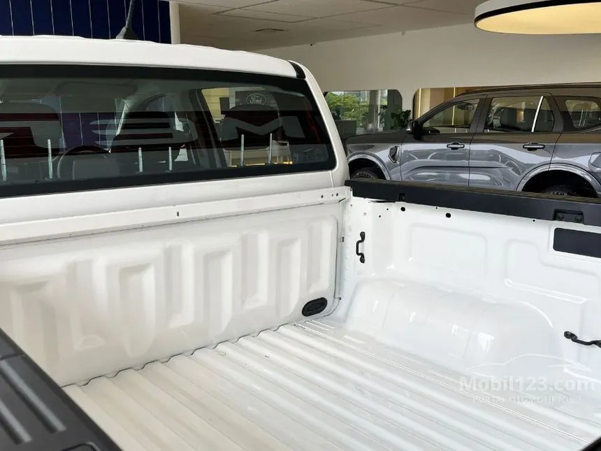 2025 Ford Ranger XL Pickup