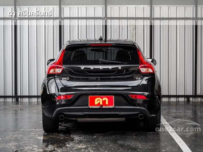 2018 Volvo V40 T4 Wagon