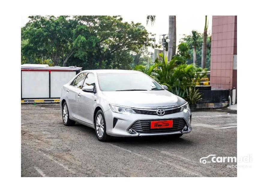Jual Mobil Toyota Camry 2015 V 2.5 di DKI Jakarta Automatic Sedan Silver Rp 215.000.000