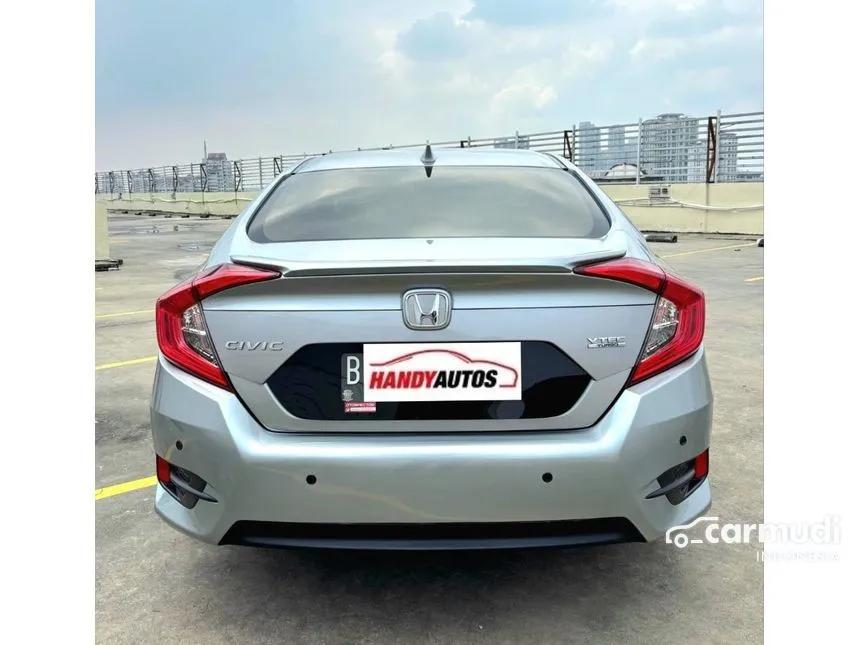 2016 Honda Civic ES Sedan
