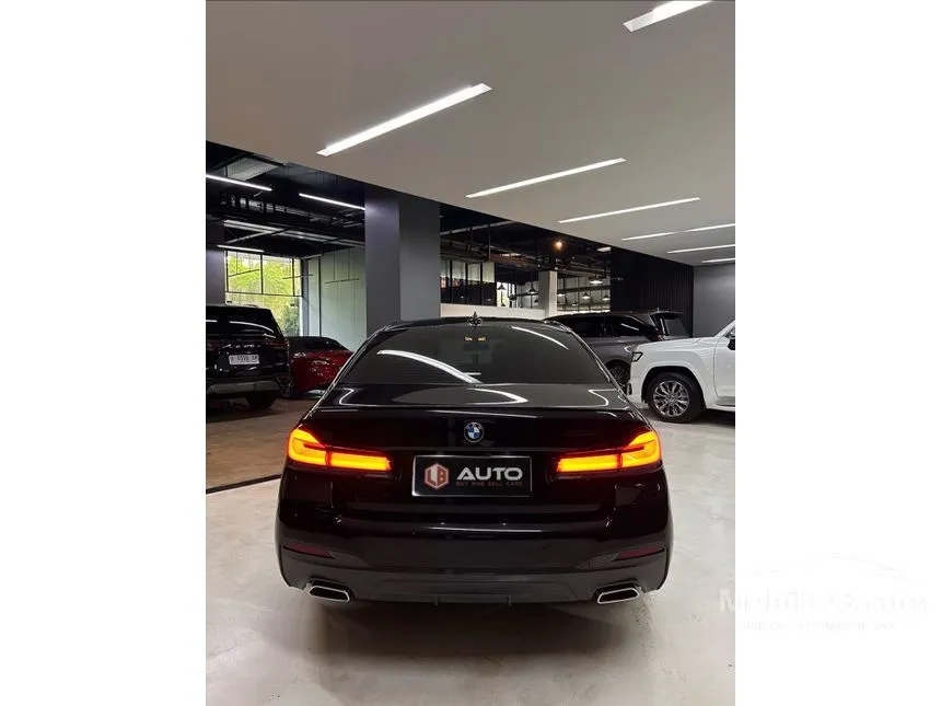 2021 BMW 520i M Sport Sedan