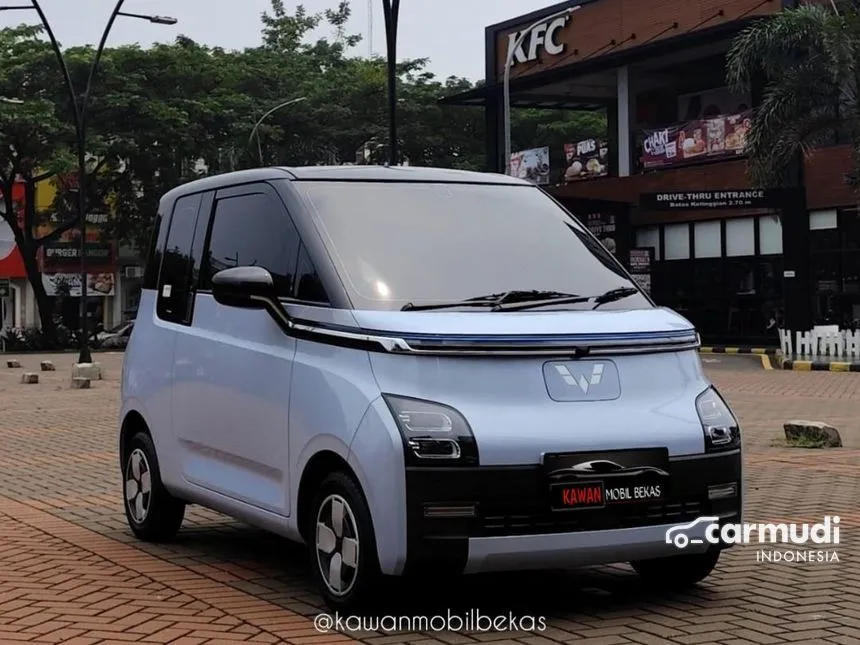 2022 Wuling EV Air ev Charging Pile Long Range Hatchback