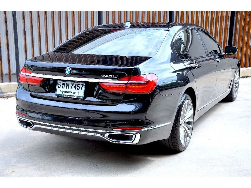 2016 BMW 740Li Pure Excellence Sedan