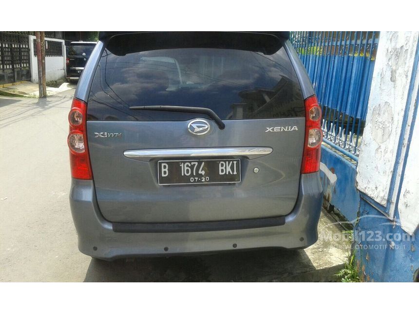 2010 Daihatsu Xenia Xi Family MPV