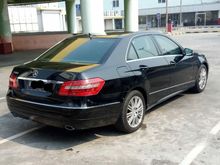 2009 Mercedes-Benz E300 3.0 Avantgarde AMG Sedan