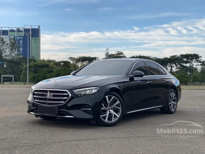 2024 Mercedes-Benz E200 Avantgarde Sedan
