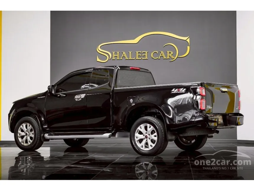 2022 Isuzu D-MAX Vcross Z Space Cab Pickup