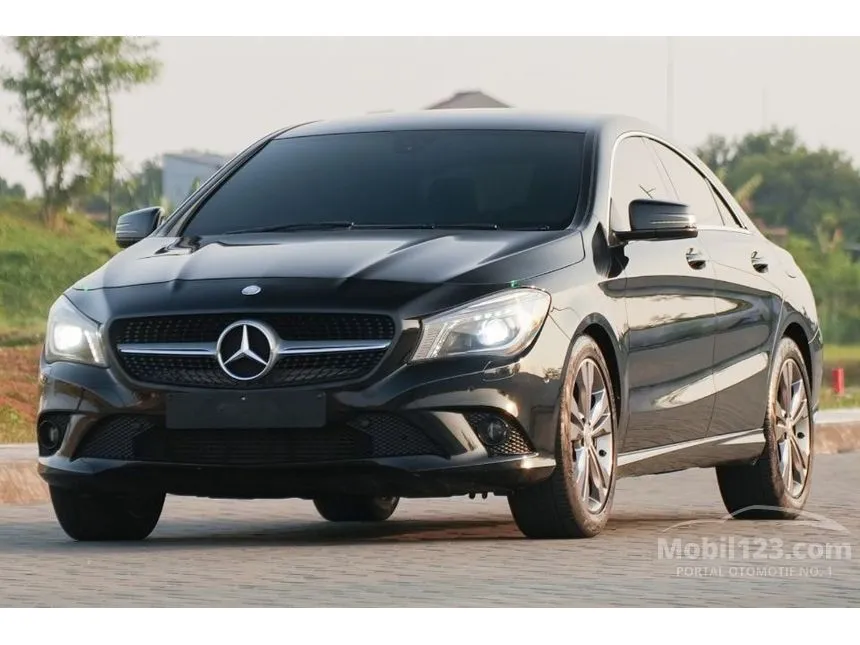 2014 Mercedes-Benz CLA200 Urban Coupe