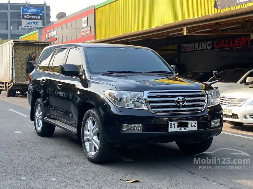 2010 Toyota Land Cruiser 200 Standard spec SUV