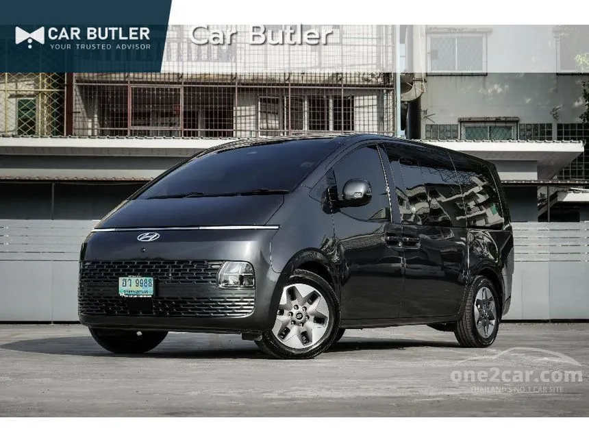 2021 Hyundai Staria SEL Van