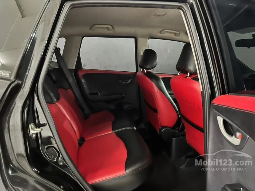 2013 Honda Jazz RS Hatchback
