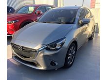 BIG PROMO MAZDA 2 R NO FACELIFT SILVER