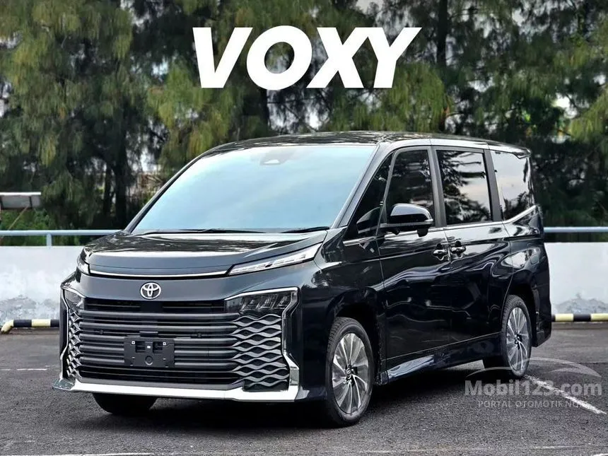 Jual Mobil Toyota Voxy 2024 2.0 di Banten Automatic Van Wagon Hitam Rp 584.800.000