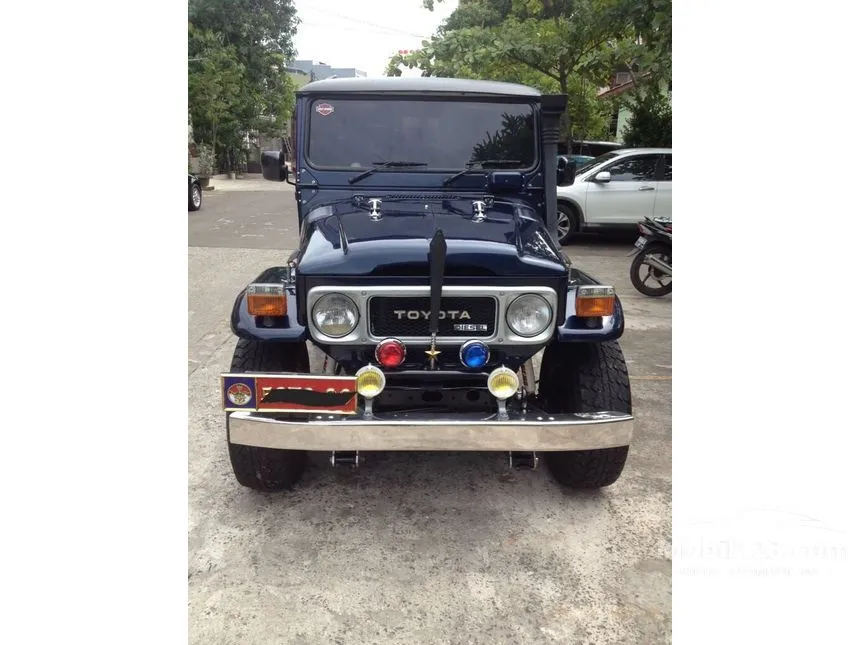 Jual Mobil Toyota Land Cruiser 1985 3.0 di DKI Jakarta Manual Jeep Biru Rp 550.000.000