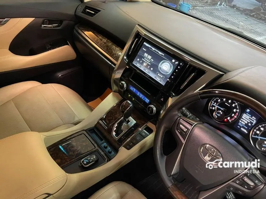 2022 Toyota Alphard G MPV