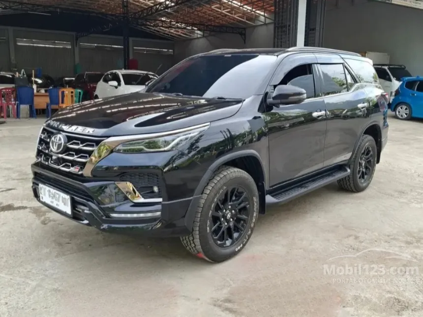 2023 Toyota Fortuner GR Sport 4X2 SUV