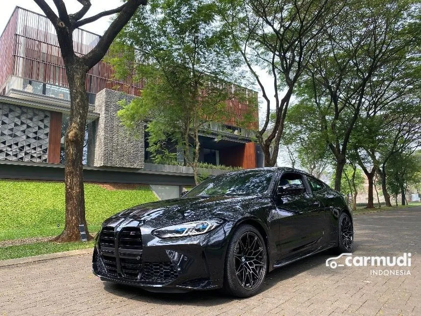 Jual Mobil BMW M4 2023 Competition 3.0 di DKI Jakarta Automatic Coupe Hitam Rp 2.425.000.000