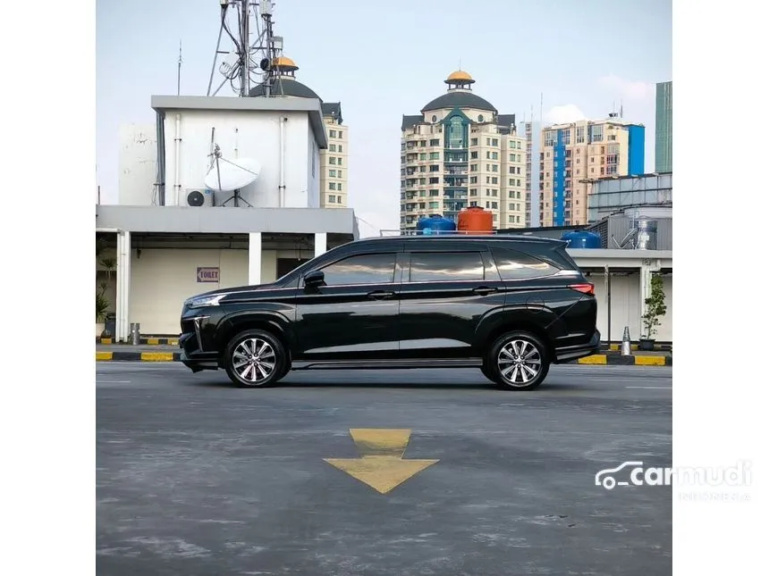 2023 Toyota Veloz Q (Premium Color) MPV