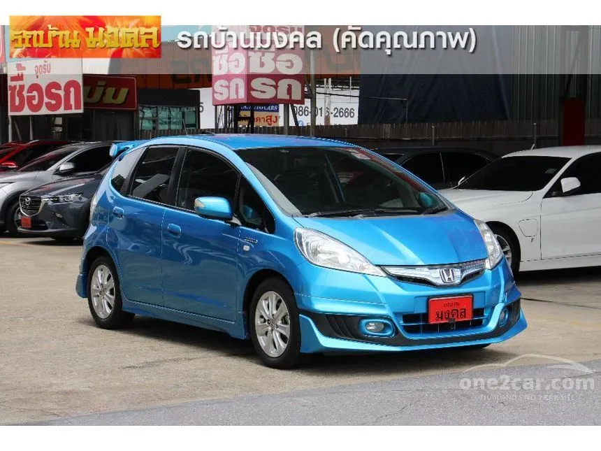2013 Honda JAZZ Hybrid Hatchback