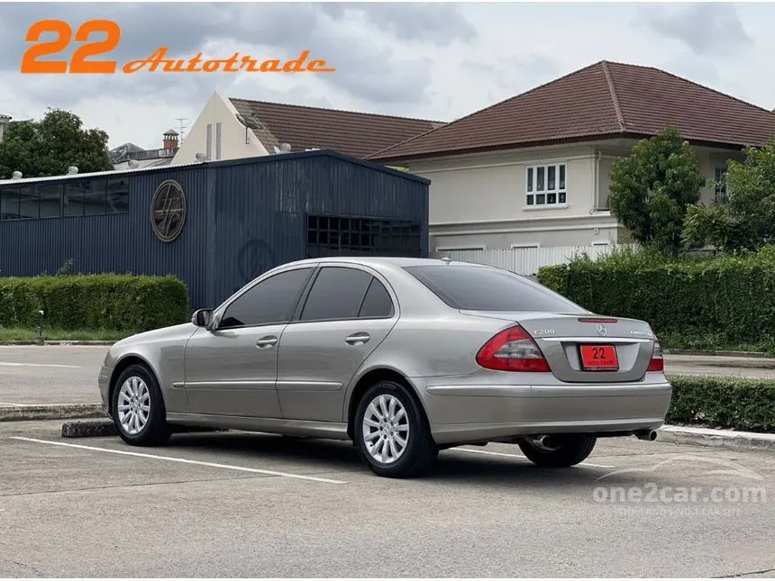2008 Mercedes-Benz E200 Kompressor Elegance Sedan
