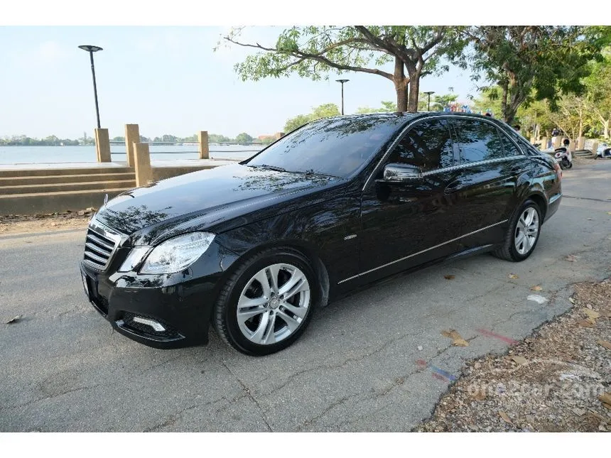 2010 Mercedes-Benz E250 Elegance CDI BlueEFFICIENCY Sedan