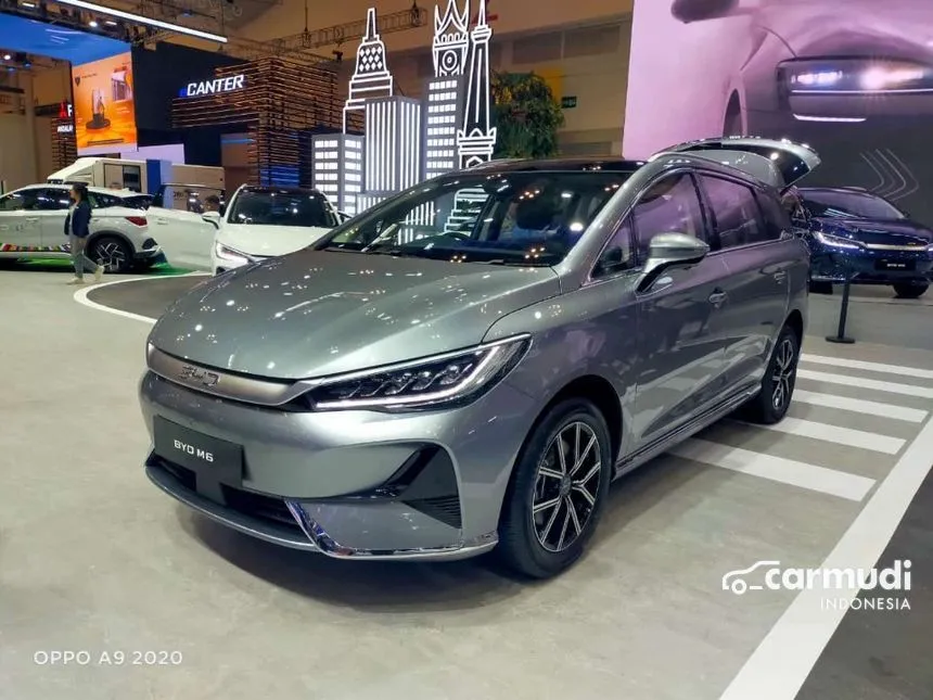 2025 BYD M6 Superior 7-seaters MPV