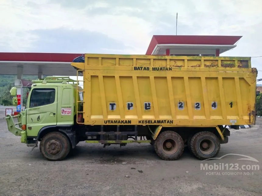 2017 Hino Ranger FM 260 JD Truck