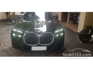 2023 BMW 735i 3.0 M Sport Sedan