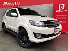 2015 Toyota Fortuner 3.0 (ปี 12-15) V SUV AT