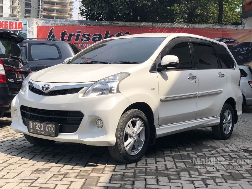 Jual Mobil  Toyota Avanza  2014  Veloz  1 5 di Jawa Barat 