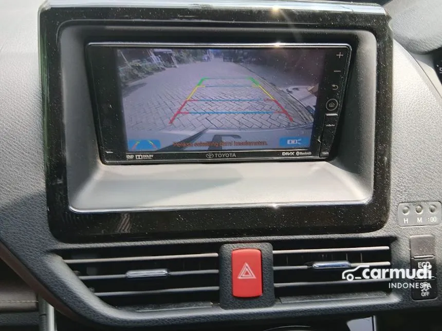 2017 Toyota Voxy MPV