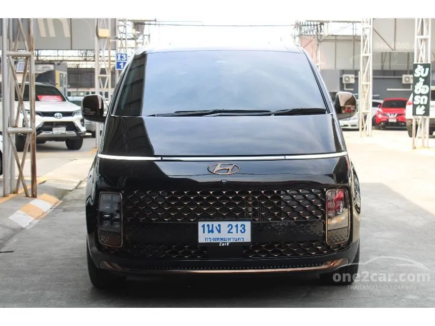 2022 Hyundai Staria Premium Van