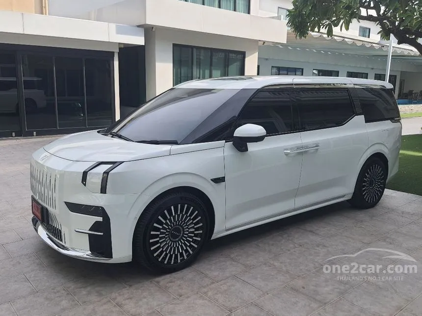2026 ZEEKR 009 Flagship Van
