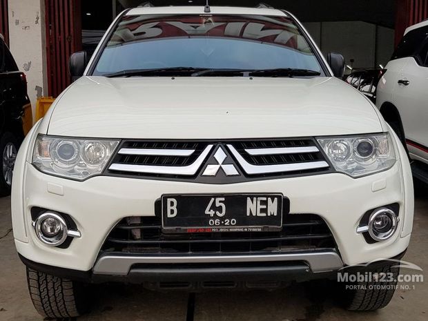 Pajero Sport  Mitsubishi Murah  2  413 mobil  bekas  dijual 