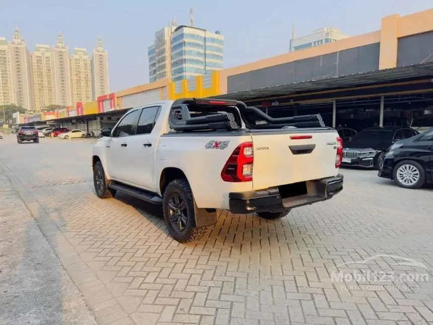 2024 Toyota Hilux V Double Cab 4X4 Pickup