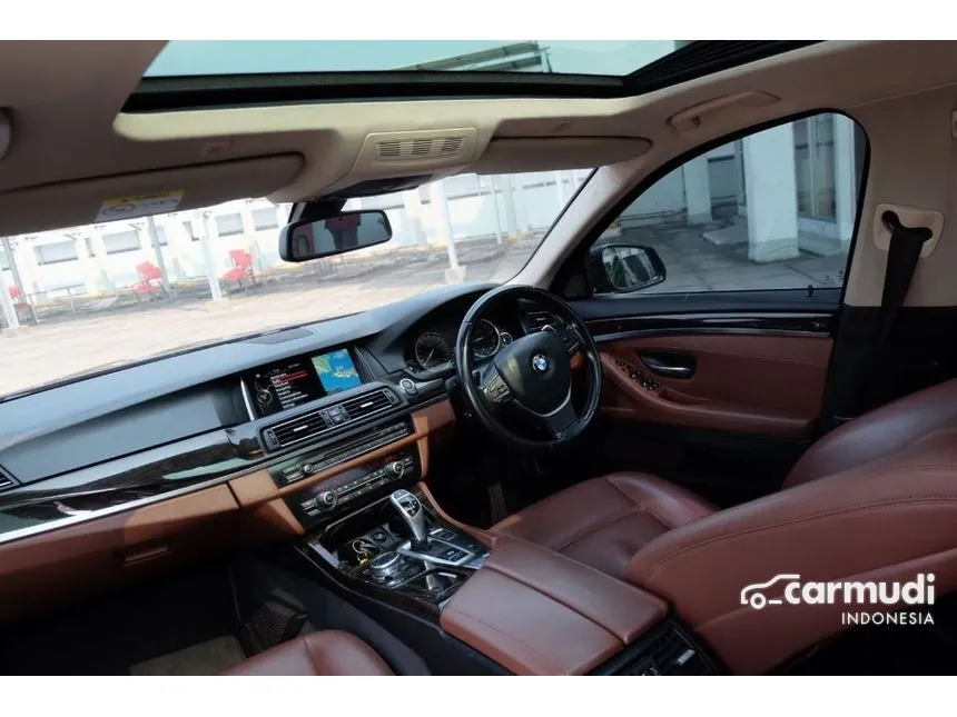 2016 BMW 528i Luxury Sedan