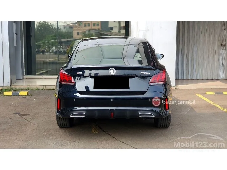2024 MG 5 GT Magnify Sedan