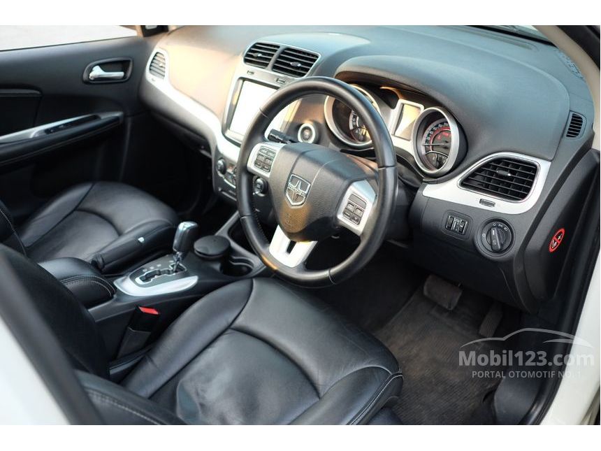 Jual Mobil Dodge Journey 2013 SXT Platinum 2.4 di DKI Jual Mobil Dodge Journey 2013 SXT Platinum 2.4 di DKI