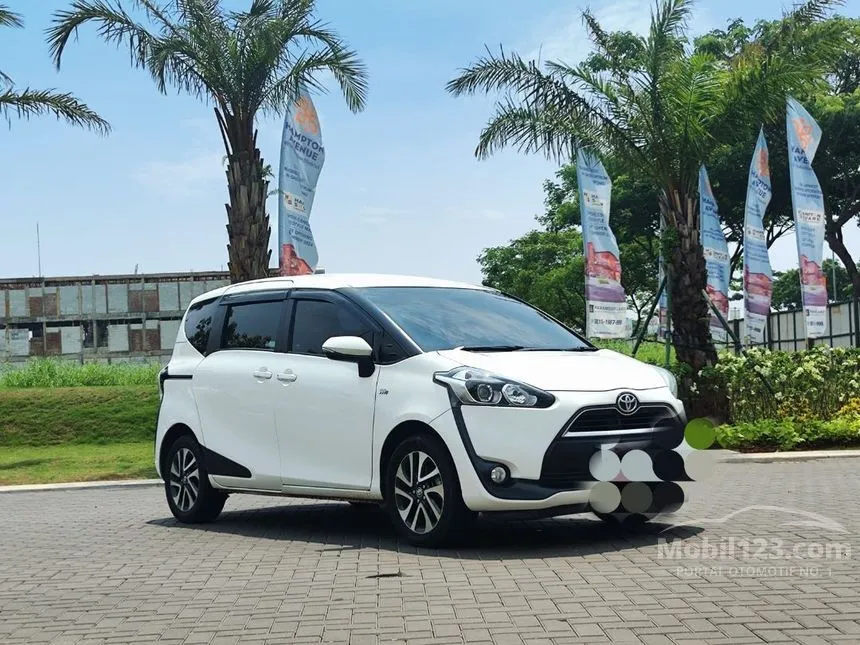 Jual Mobil Toyota Sienta 2018 V 1.5 di Banten Automatic MPV Putih Rp 179.000.000