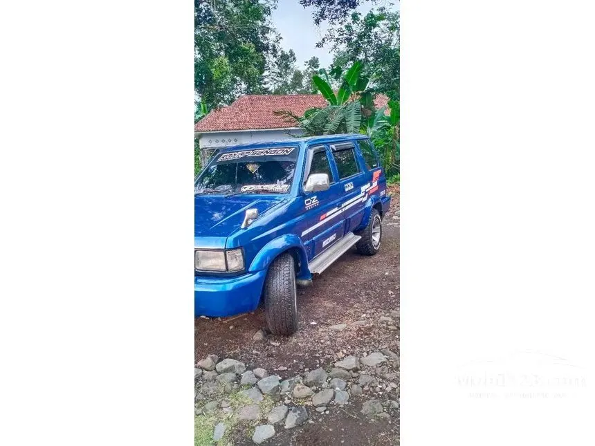 Jual Mobil Isuzu Panther 1997 2.5 di Jawa Timur Manual MPV Minivans Biru Rp 50.000.000