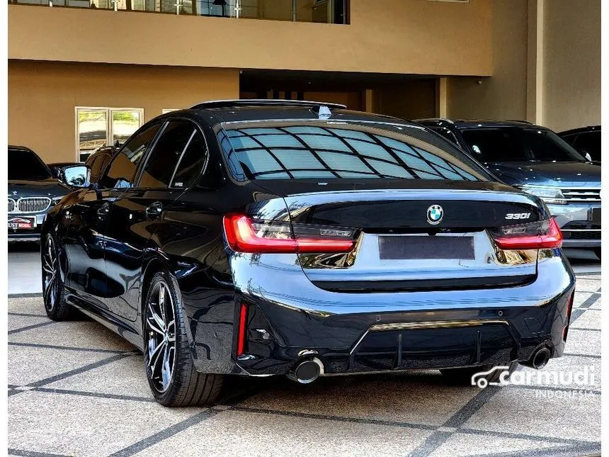 2023 BMW 330i M Sport Pro Sedan