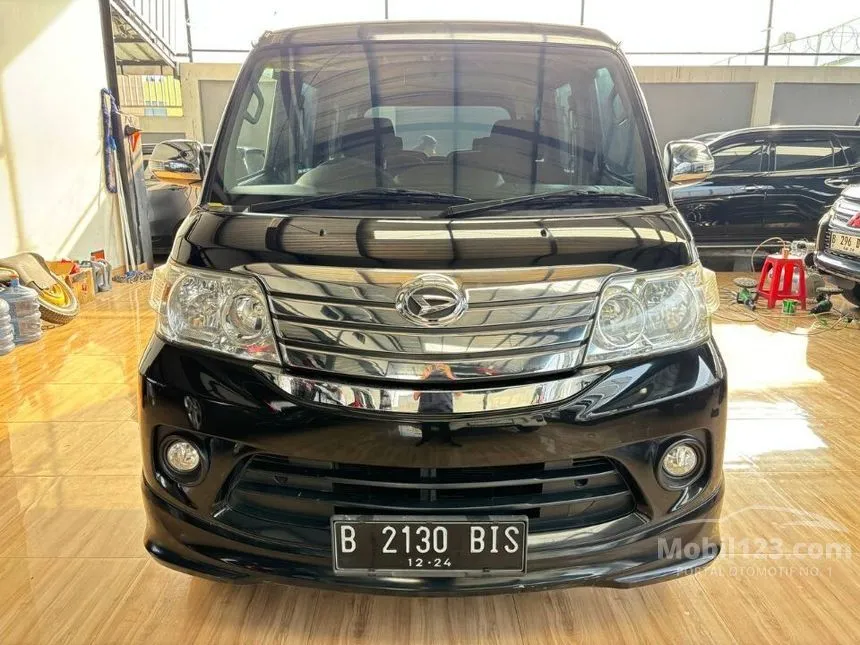 Jual Mobil Daihatsu Luxio 2019 X 1.5 di Jawa Barat Automatic MPV Hitam Rp 170.000.000