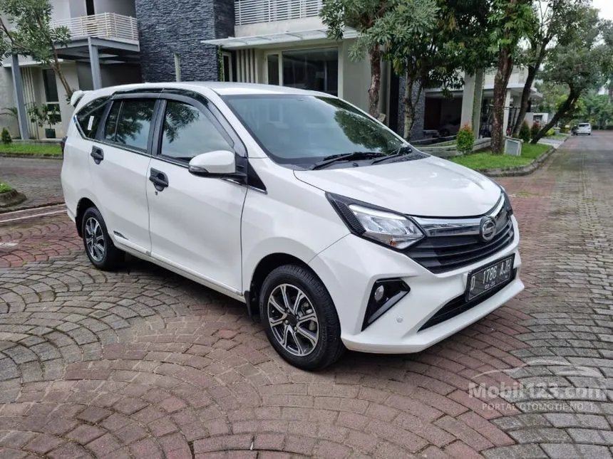 Jual Mobil Daihatsu Sigra 2021 R Deluxe 1.2 di Yogyakarta Manual MPV Putih Rp 125.000.000