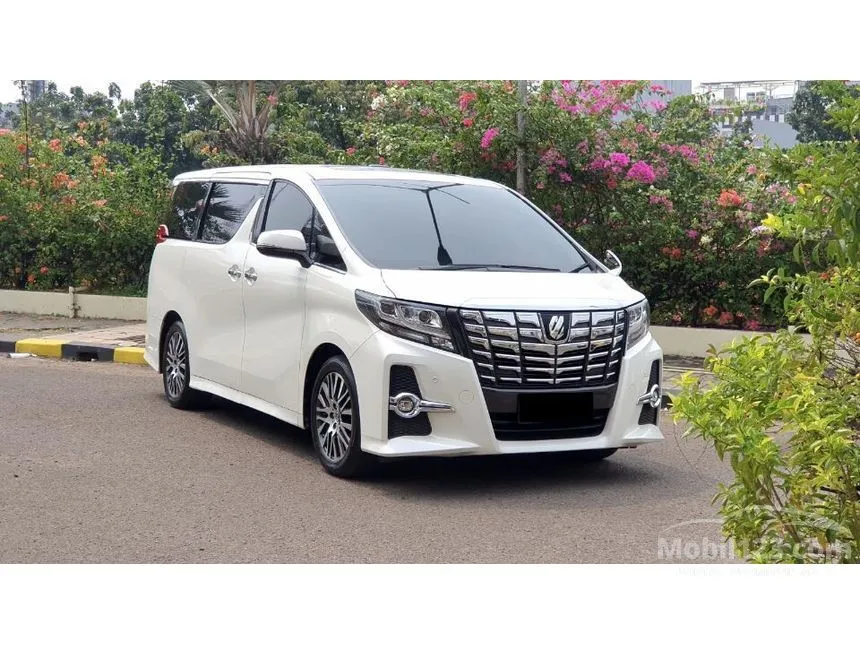 2015 Toyota Alphard SC MPV