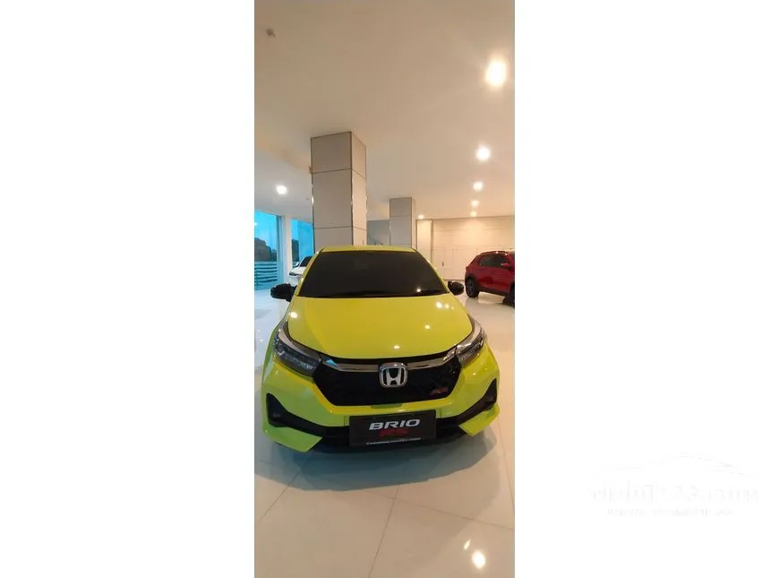 Jual Mobil Honda Brio 2024 RS 1.2 di Banten Automatic Hatchback Kuning Rp 240.100.000