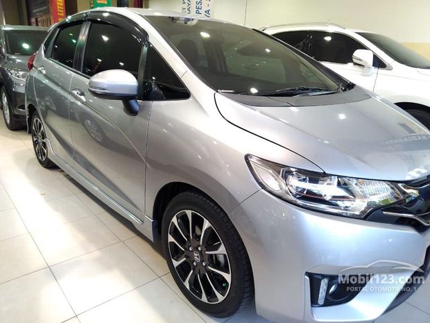 Mobil Bekas Baru dijual di Surabaya Jawa-timur Mobil Bekas Baru dijual di Surabaya Jawa-timur
