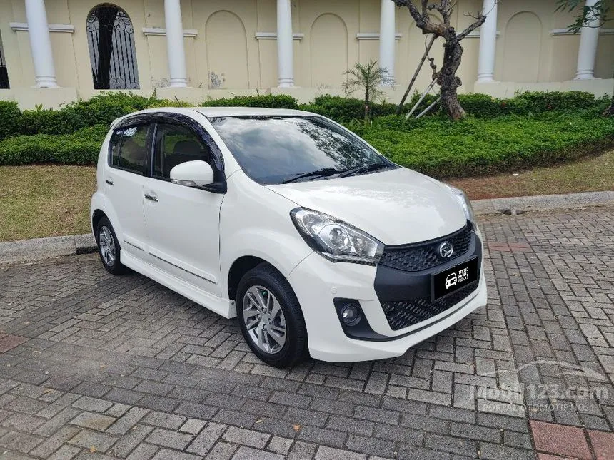 2016 Daihatsu Sirion D Sport Hatchback