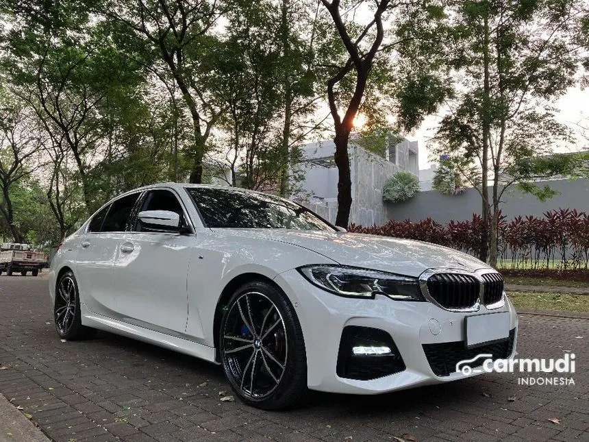 2021 BMW 330i M Sport Sedan