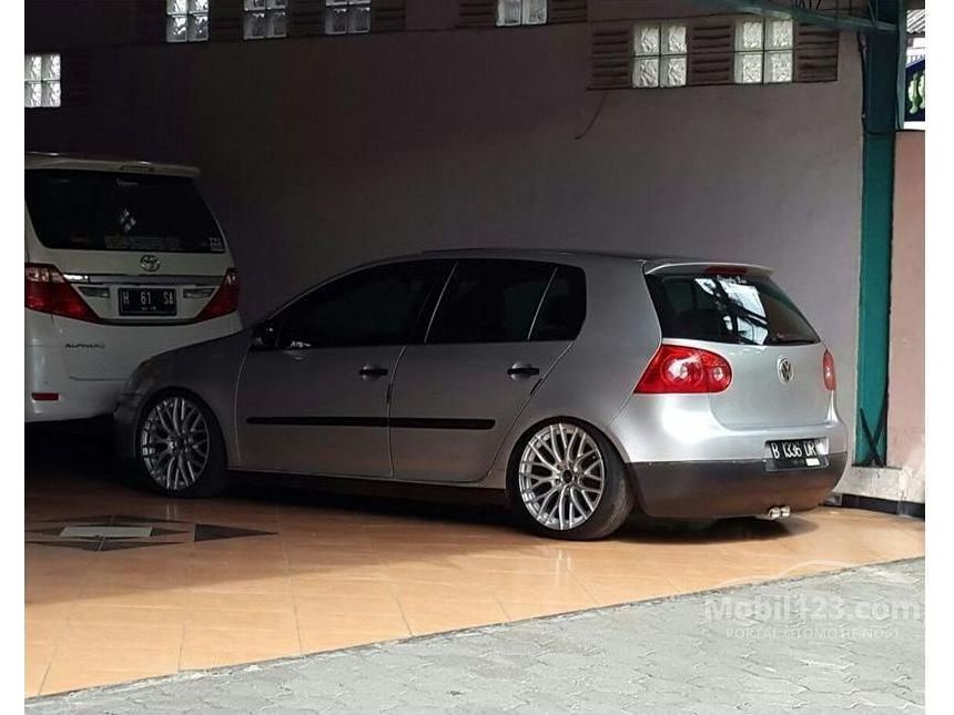 Jual Mobil  Volkswagen Golf 2005 FSI 1 6 di Jawa Tengah 